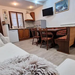 Appartamento 6 Posti Letto, Piste Da Scii, Parcheggio Gratis, Al Solivo