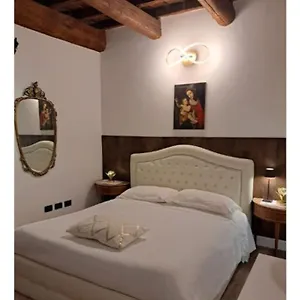 Centro Storico, Centralissimo Luxury Smeraldo Doccia Idromassaggio ,paniere Gratuito Con Piccola Colazione , Ravenna Italia